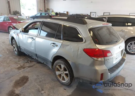 2013 Subaru Outback 2.5I Premium from USA, damaged, VIN 4S4BRCCC7D3266749